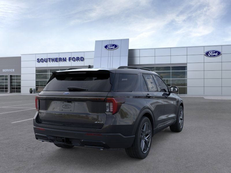 New 2026 Ford Explorer ST-Line w/ ST-Line Street Pack AWD/4WD image 9