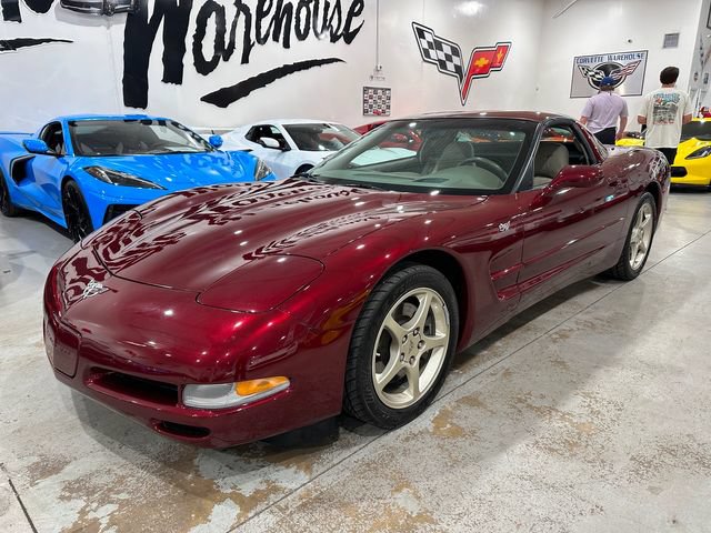 Used 2003 Chevrolet Corvette Coupe w/ Preferred Equipment Group RWD image 17