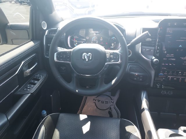Used 2025 RAM 2500 Laramie AWD/4WD image 16