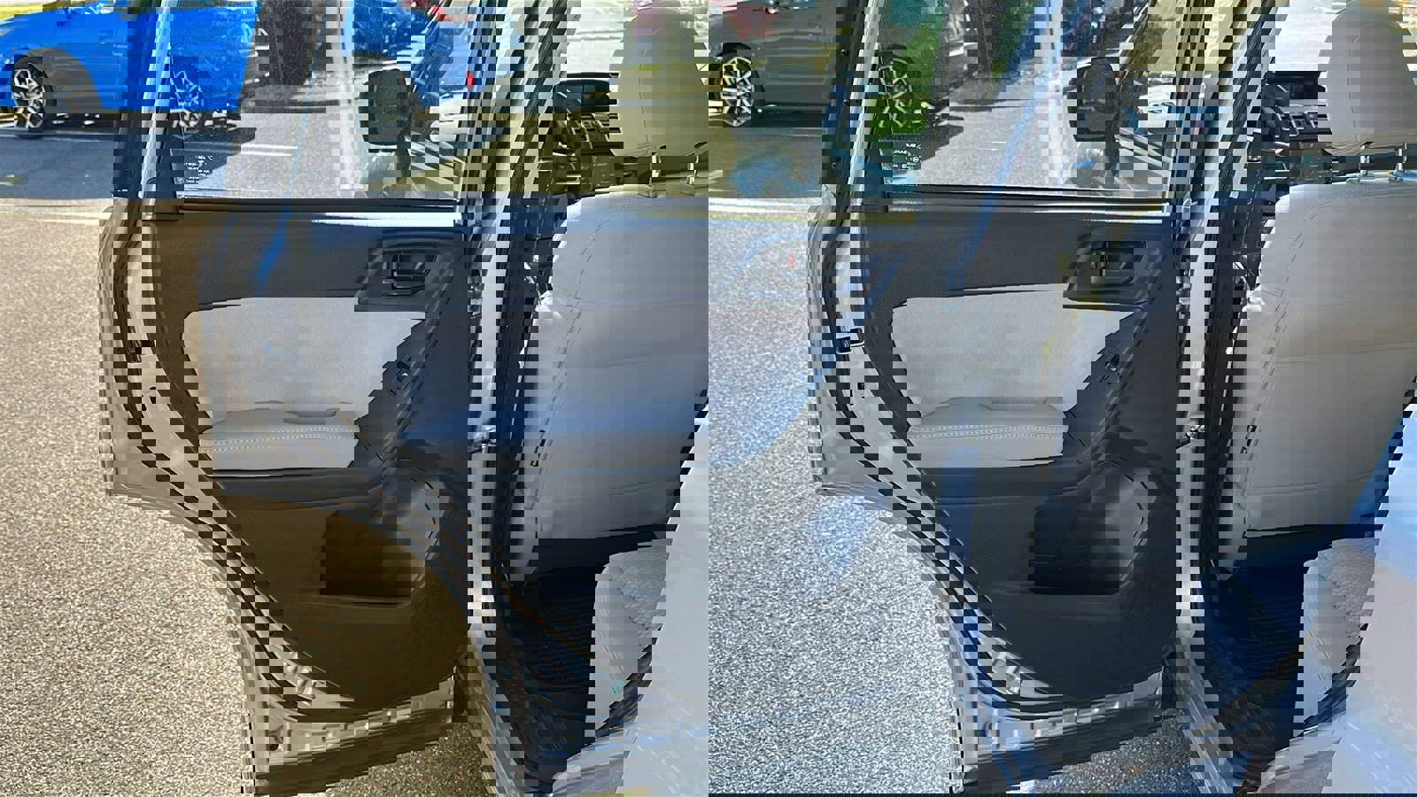 Used 2016 Subaru Forester 2.5i Premium w/ All-Weather Package image 21