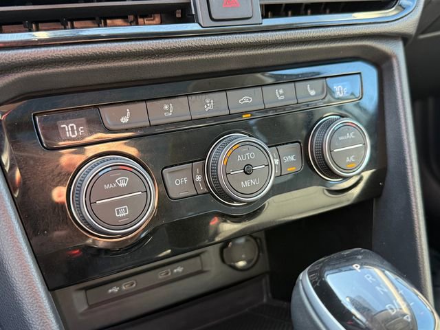 Certified 2024 Volkswagen Taos SEL image 14