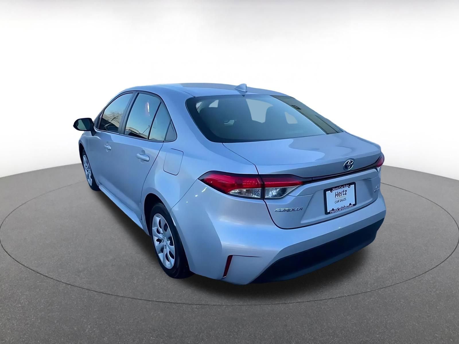 Used 2025 Toyota Corolla Hybrid Sedan image 11