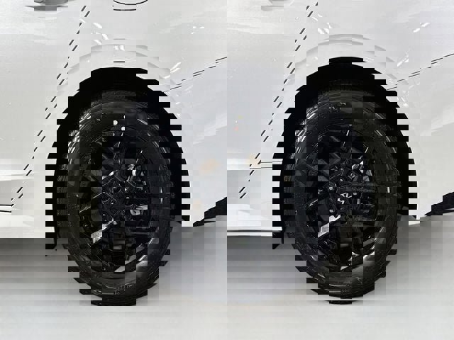 New 2025 Kia K5 LXS image 28