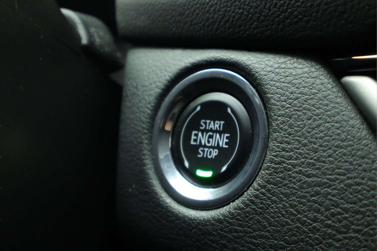 Certified 2024 Cadillac XT4 Premium Luxury image 26