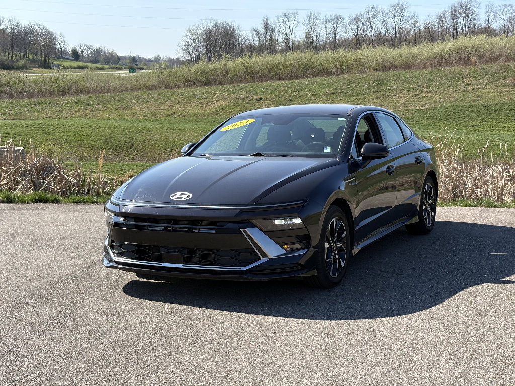 Used 2024 Hyundai Sonata SEL AWD/4WD image 1