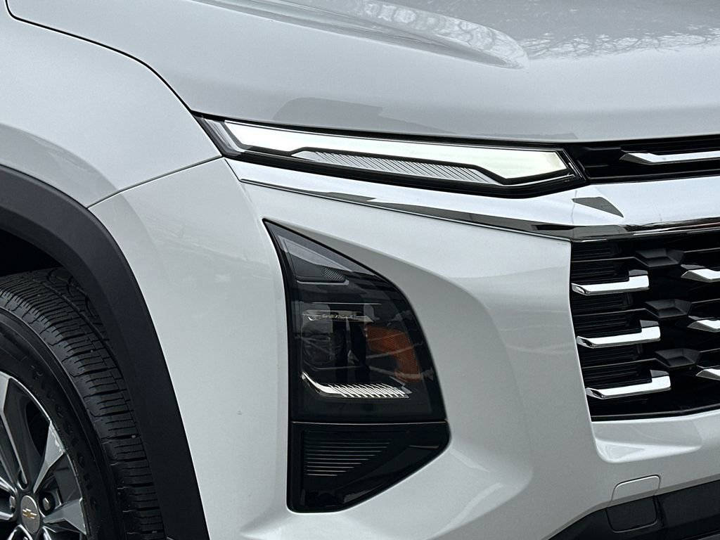 Used 2026 Chevrolet Equinox LT image 10