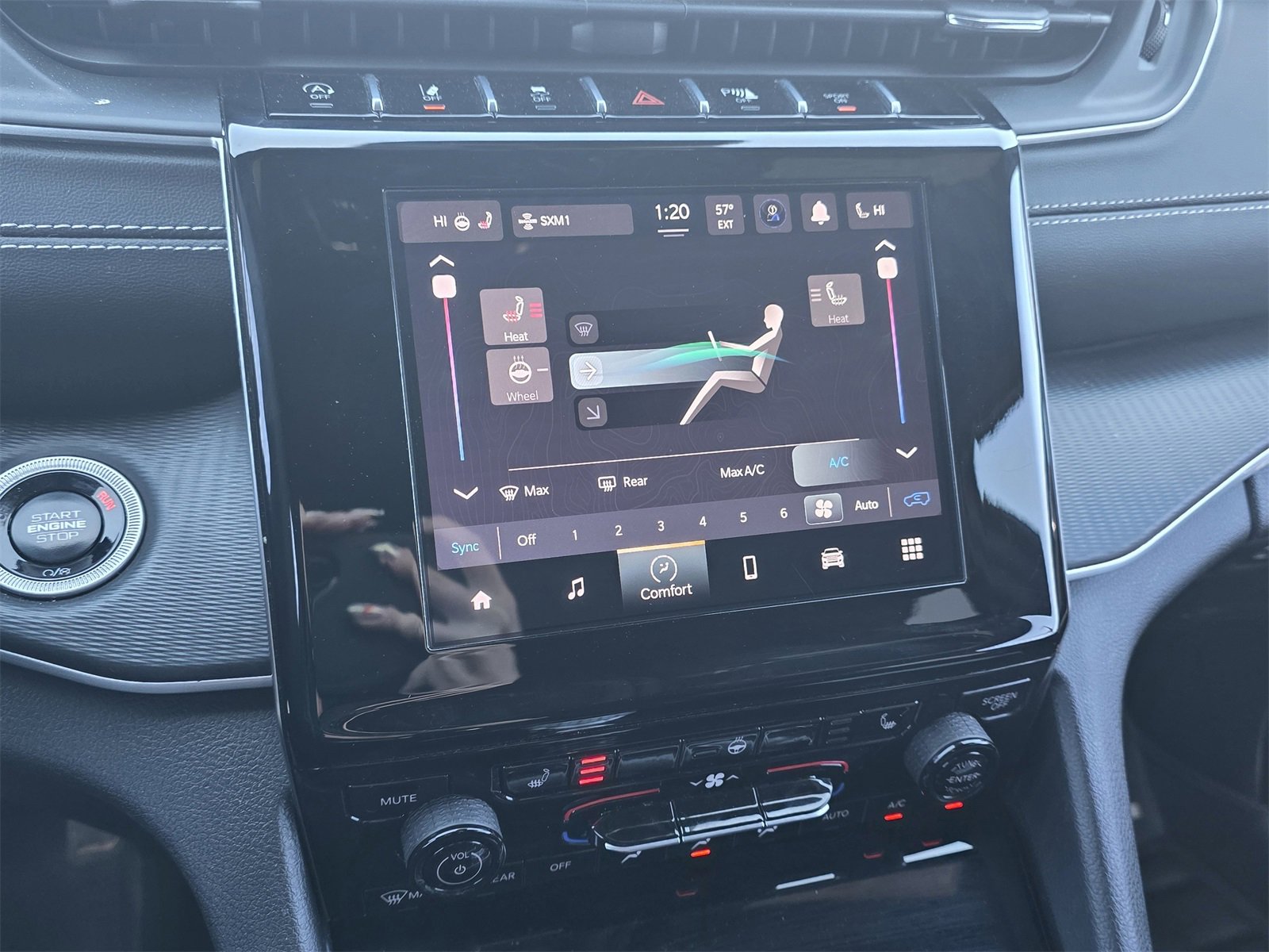 Used 2024 Jeep Grand Cherokee Altitude image 15