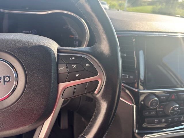 Used 2021 Jeep Grand Cherokee Limited w/ Luxury Group II AWD/4WD image 17