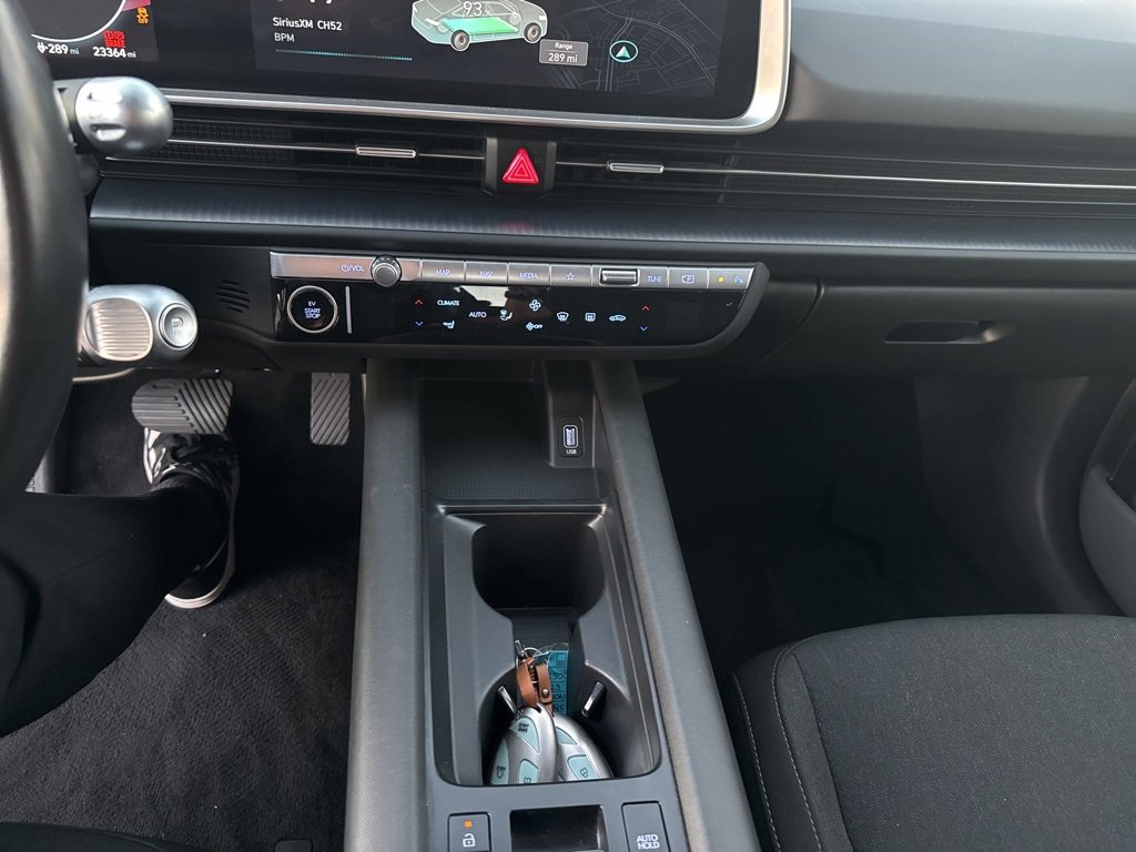 Used 2023 Hyundai Ioniq 6 SE image 33