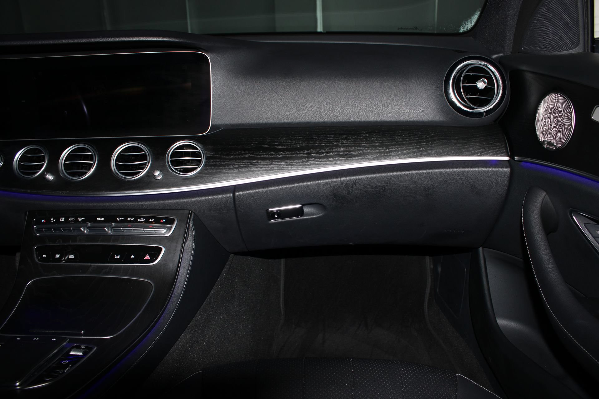 Used 2023 Mercedes-Benz E 350 4MATIC Sedan image 18