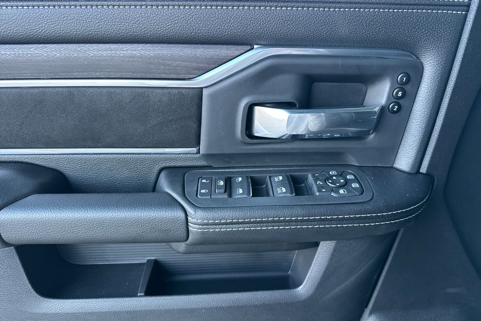 New 2026 RAM 3500 Laramie image 10