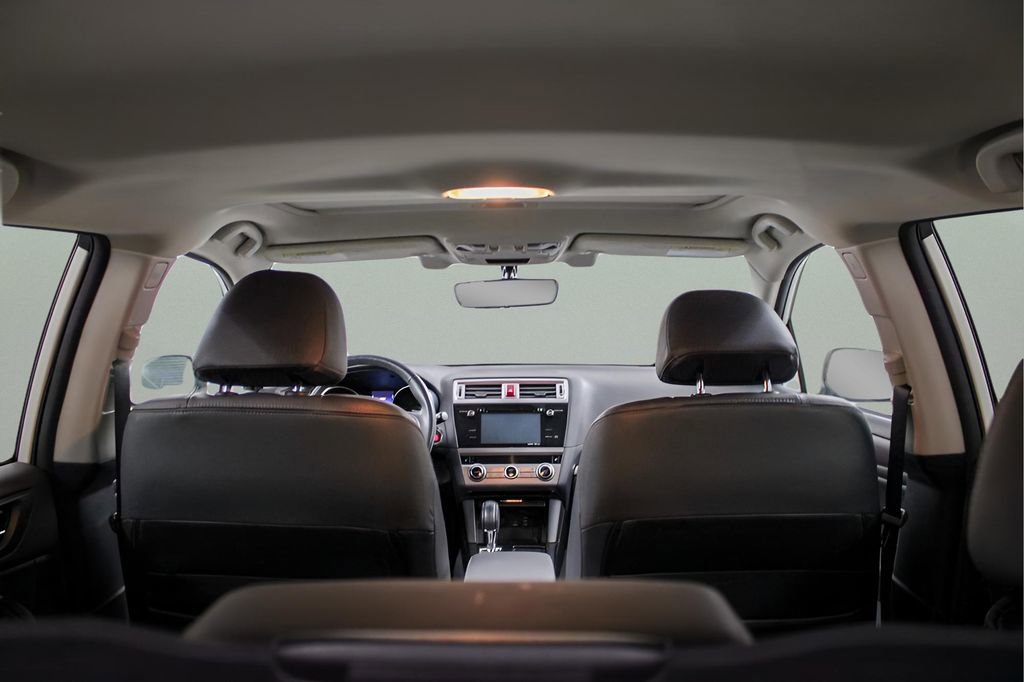 Used 2017 Subaru Outback 2.5i Limited image 10