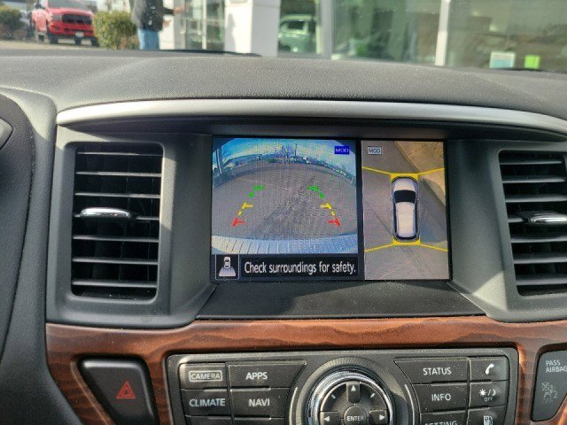 Used 2018 Nissan Pathfinder Platinum w/ Cargo Package image 8