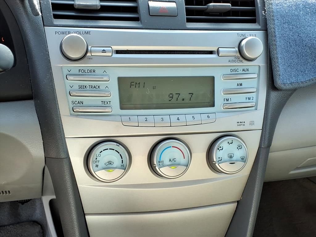 Used 2009 Toyota Camry LE image 24