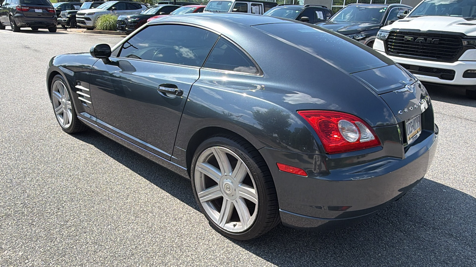 Used 2007 Chrysler Crossfire Limited RWD image 10