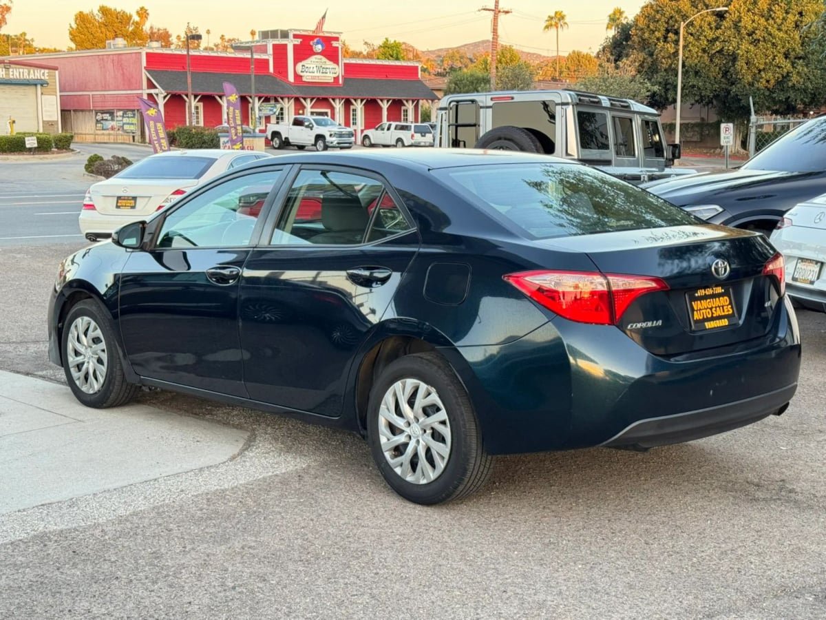 Used 2019 Toyota Corolla LE w/ Carpet Mat Package (TMS) FWD image 34