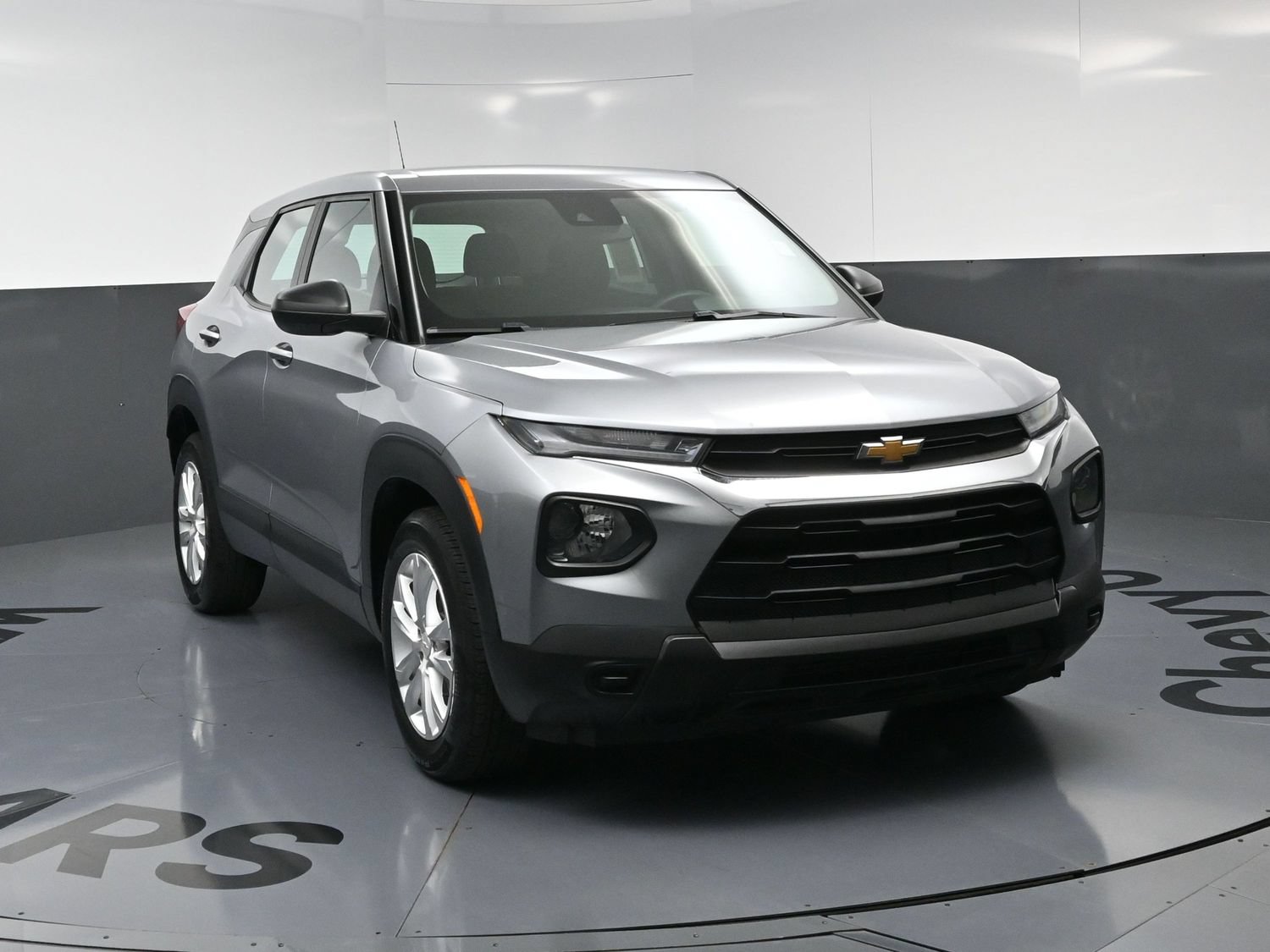 Used 2023 Chevrolet TrailBlazer LS FWD image 3
