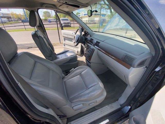 Used 2004 Ford Freestar Limited FWD image 35