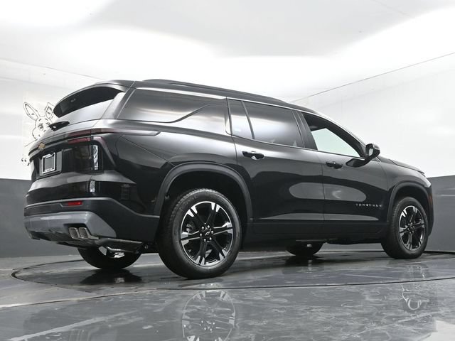 New 2027 Chevrolet Traverse LT w/ Sun and Wheel Package FWD image 12