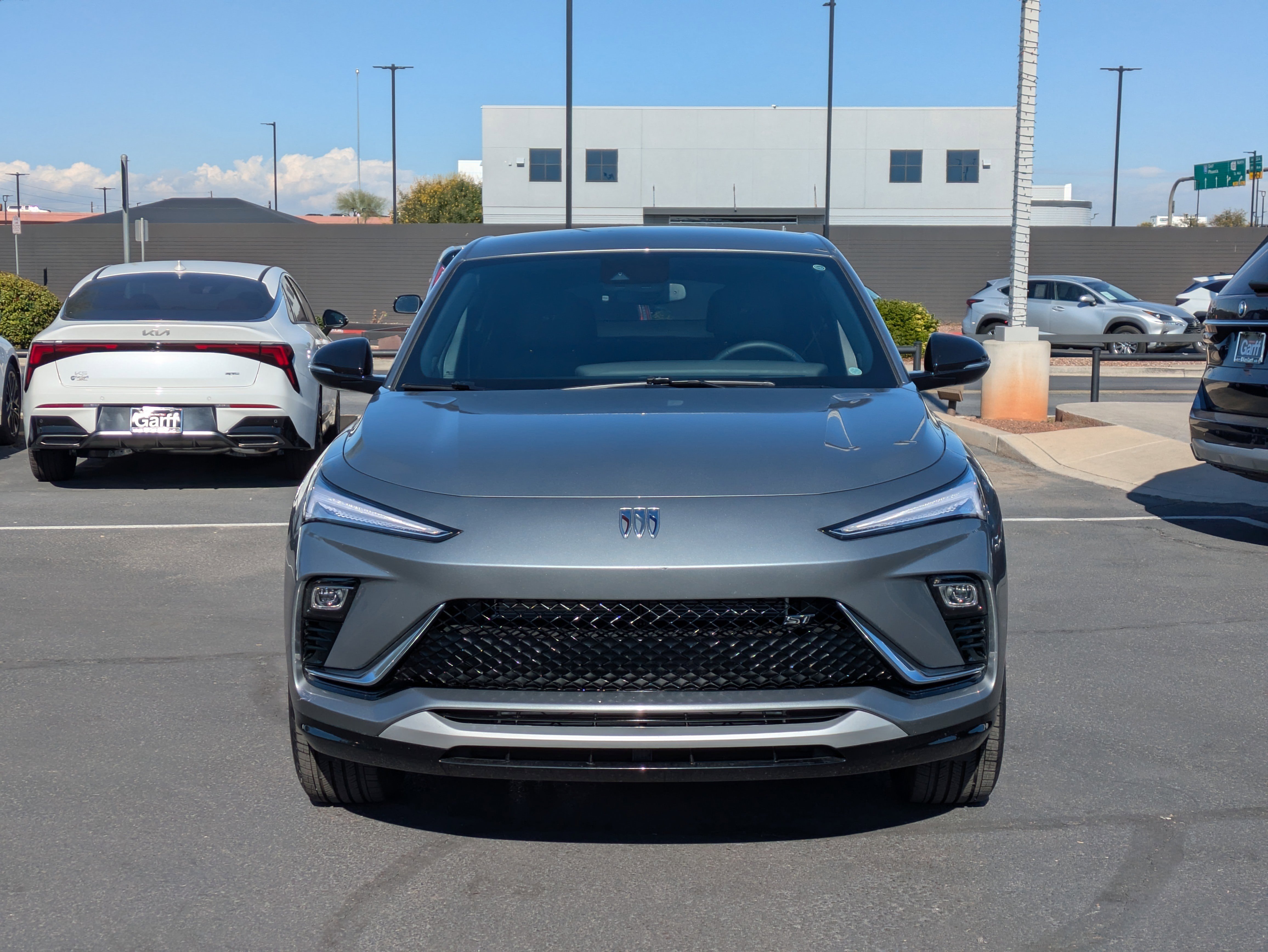 Used 2025 Buick Envista Sport Touring image 9