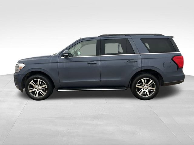 Used 2022 Ford Expedition XLT image 3