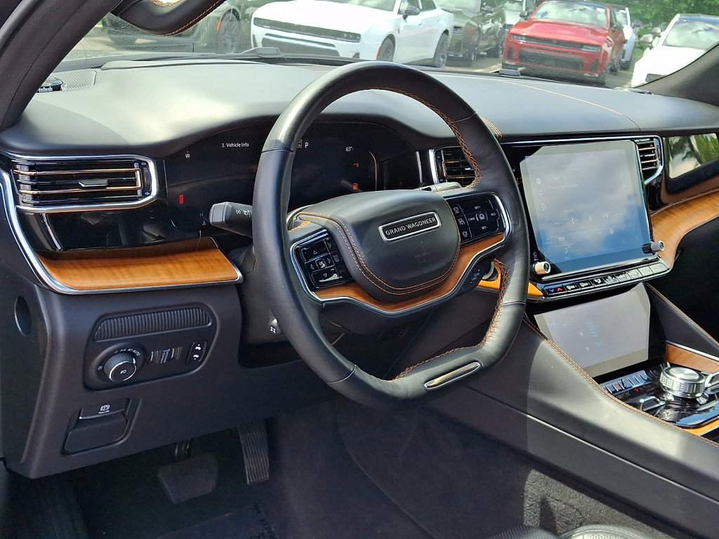 Certified 2024 Jeep Grand Wagoneer L Series III AWD/4WD image 25