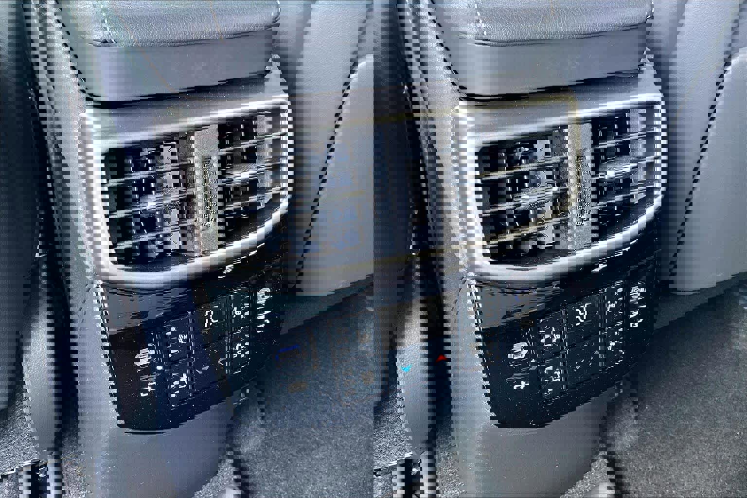 New 2026 Lexus RX 450h Luxury image 13