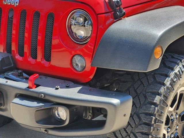 Used 2015 Jeep Wrangler Unlimited Rubicon image 15