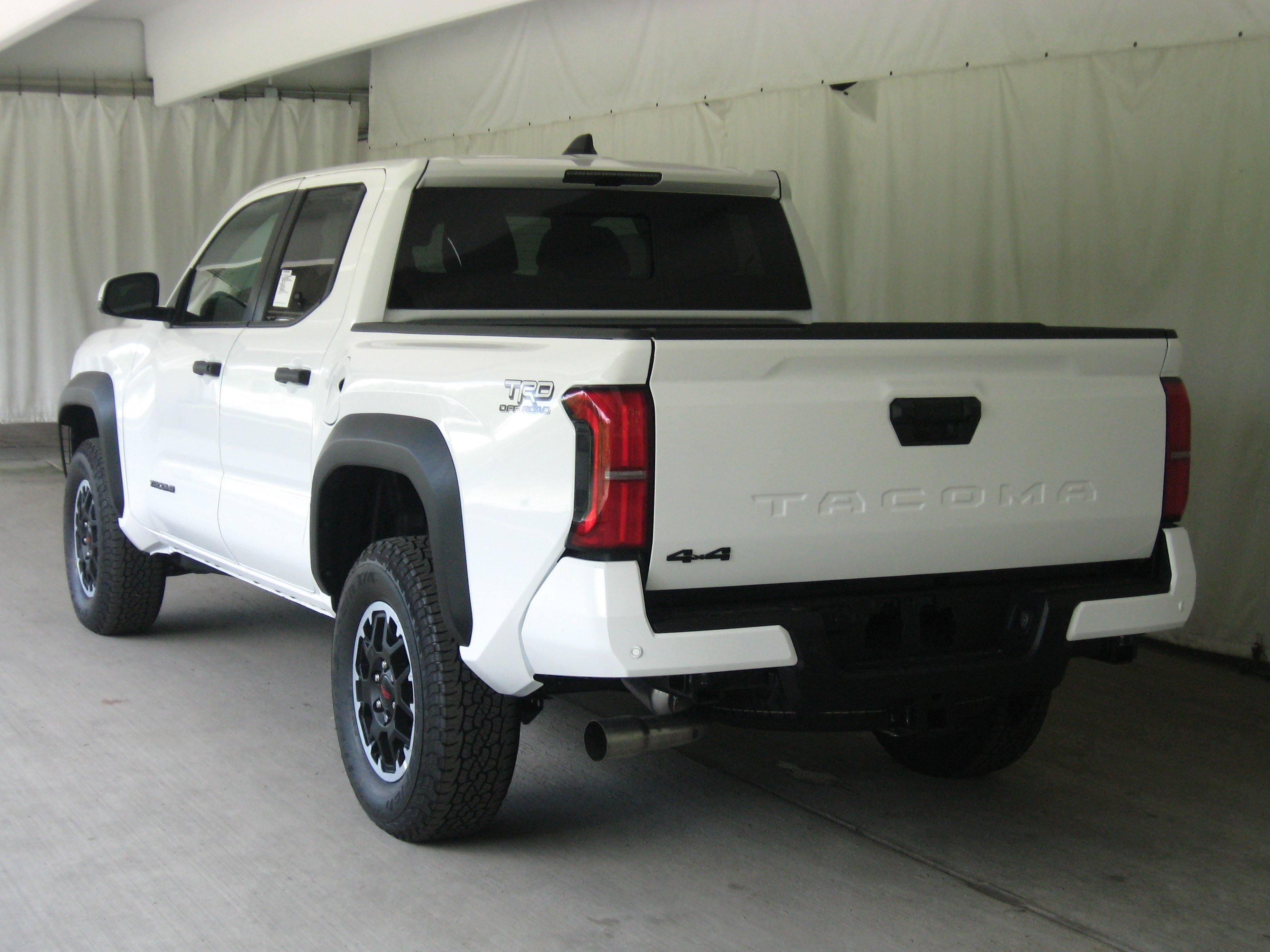 New 2025 Toyota Tacoma TRD Off-Road image 6