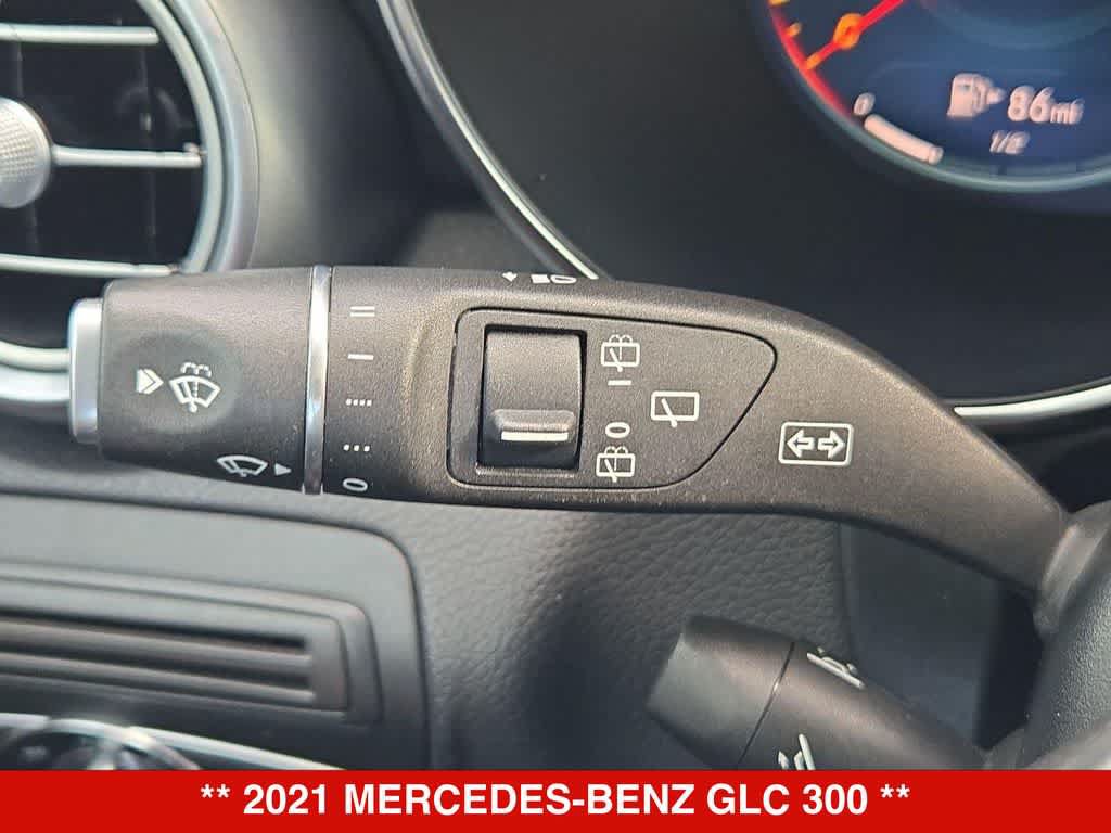 Used 2021 Mercedes-Benz GLC 300 image 25