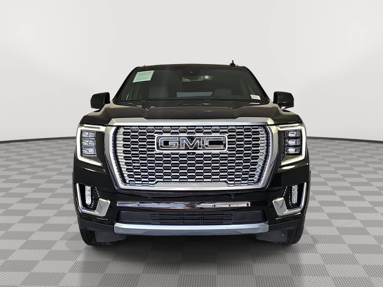 Used 2023 GMC Yukon XL Denali AWD/4WD image 3