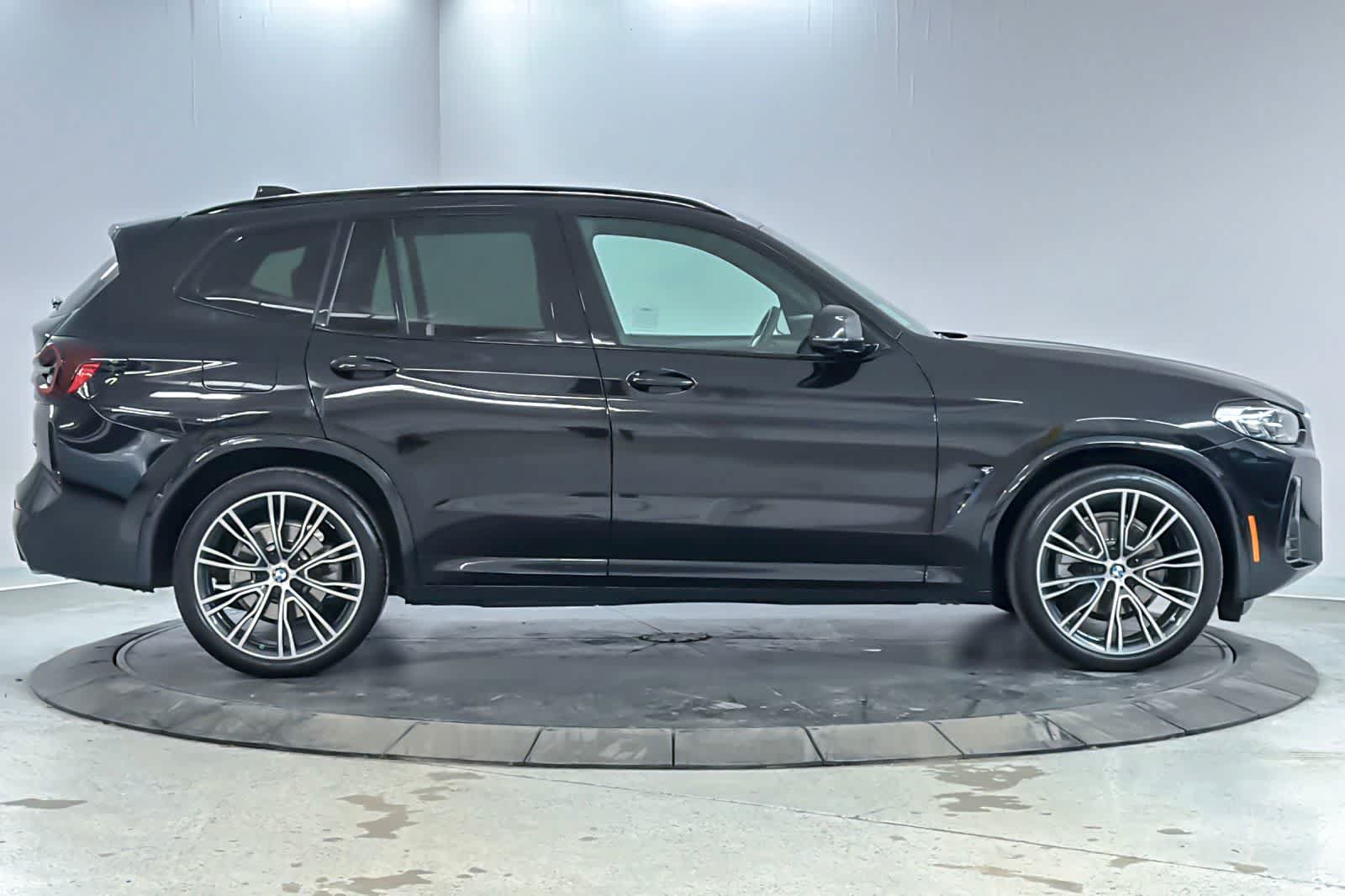Used 2022 BMW X3 sDrive30i w/ M Sport Package RWD image 8