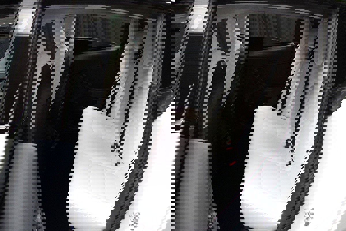 Used 2023 Tesla Model 3 Standard Range image 56
