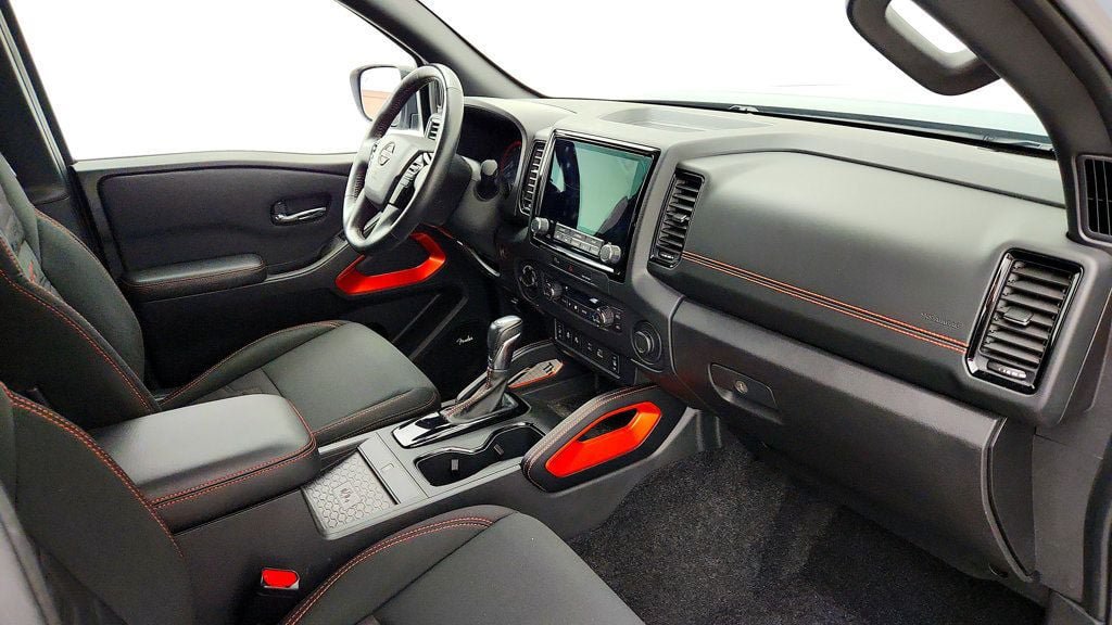 Used 2023 Nissan Frontier PRO-4X w/ Pro Convenience Package AWD/4WD image 25