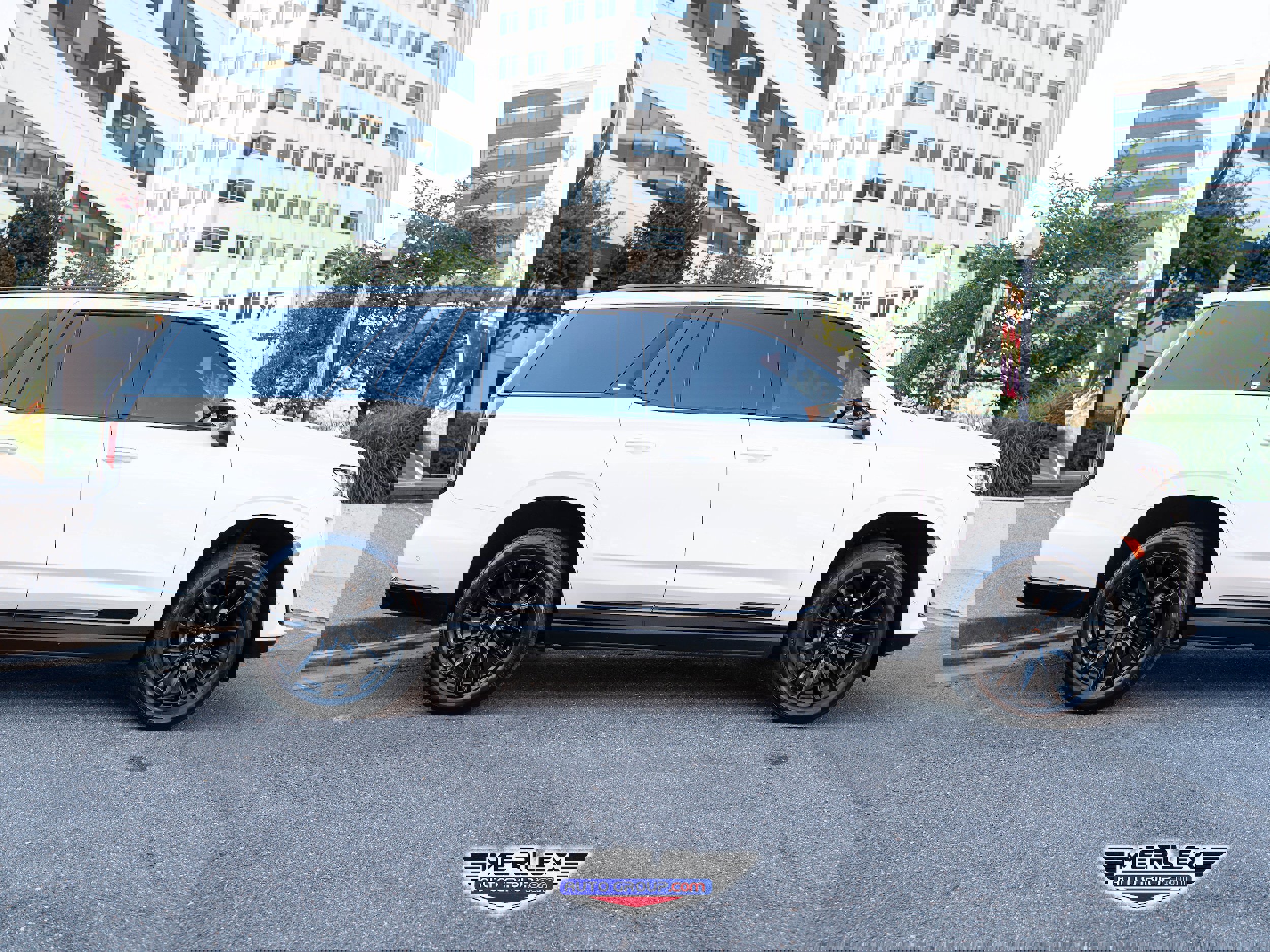 Used 2023 Cadillac Escalade Sport Platinum image 8