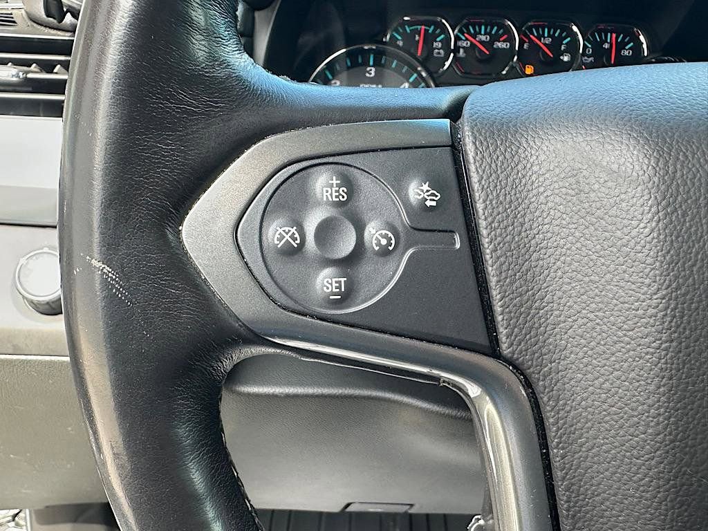 Used 2019 Chevrolet Suburban LT image 23