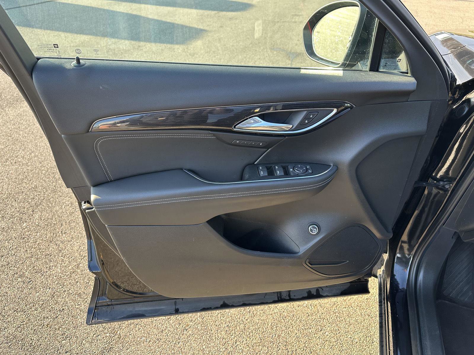 Used 2023 Buick Envision Essence w/ Sport Touring Package image 17