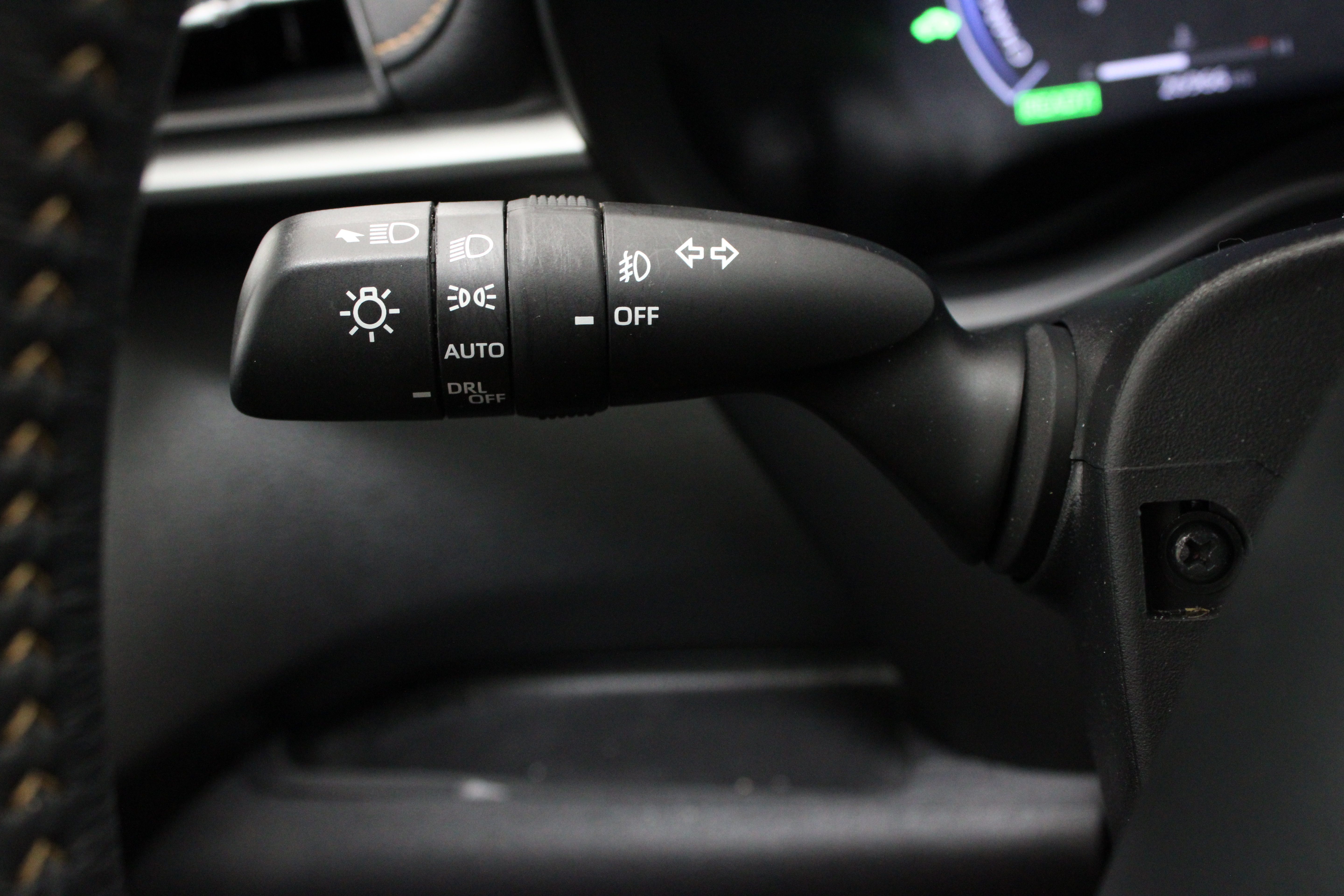 Certified 2025 Toyota Sienna XLE Woodland Edition AWD/4WD image 26
