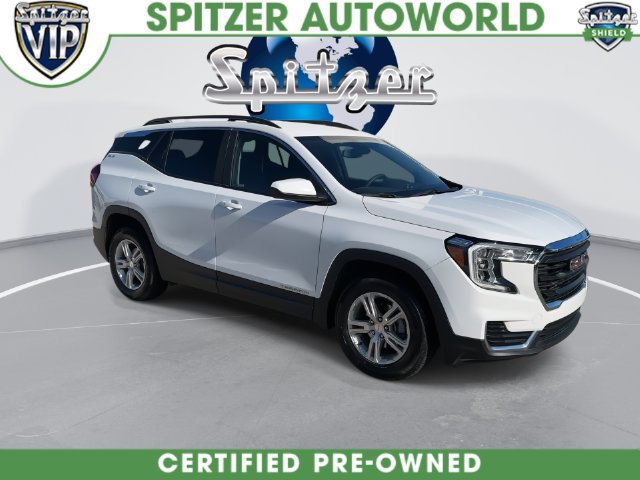 Certified 2024 GMC Terrain SLE w/ Driver Convenience Package FWD image 3