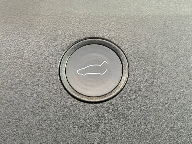 Used 2021 Tesla Model X Long Range image 37