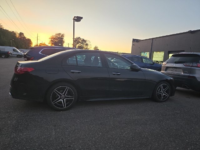 Used 2023 Mercedes-Benz C 300 4MATIC Sedan image 3