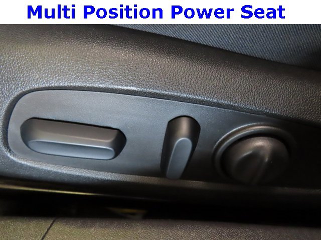 Used 2023 Chevrolet Malibu LT image 17