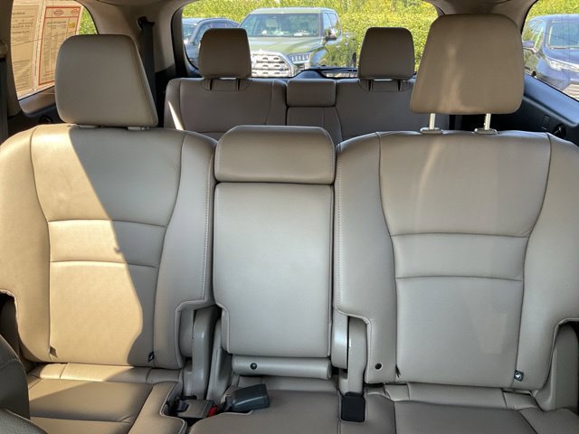 Used 2016 Honda Pilot Touring image 38