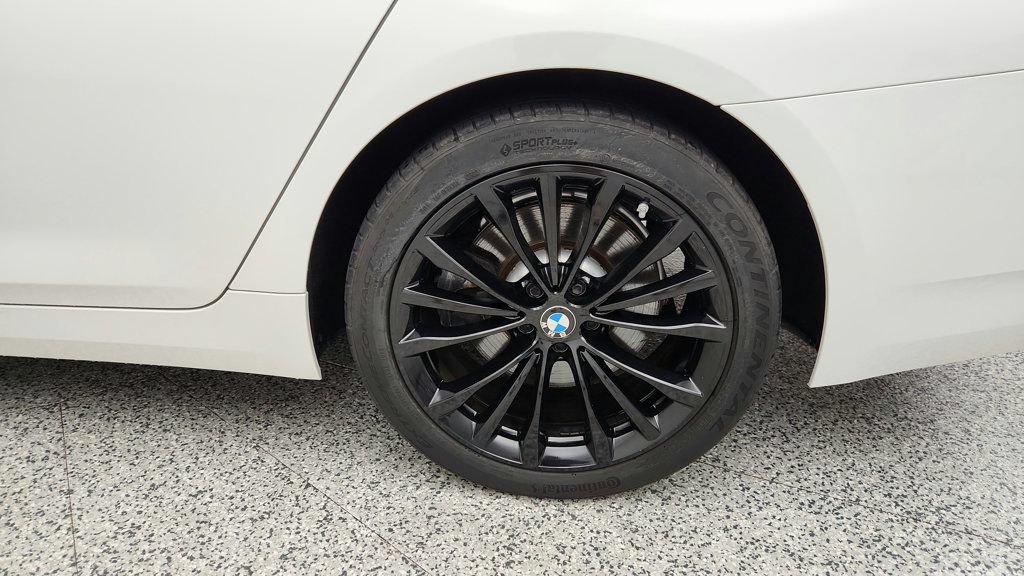 Used 2021 BMW 540i w/ Premium Package RWD image 9
