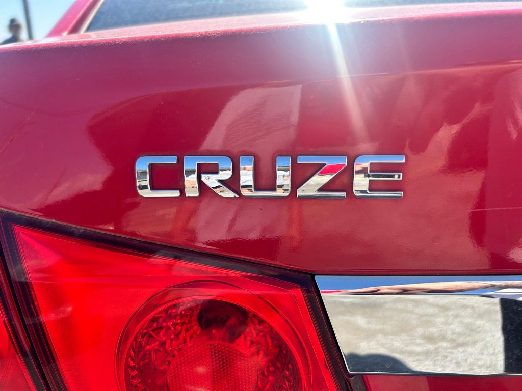 Used 2016 Chevrolet Cruze LT image 18