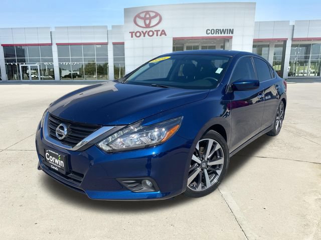 Used 2016 Nissan Altima 2.5 SR w/ LED Appearance Package FWD image 7