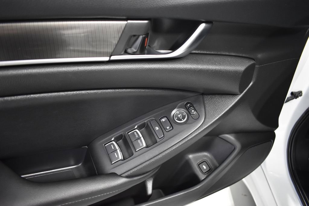 Used 2022 Honda Accord Sport image 15