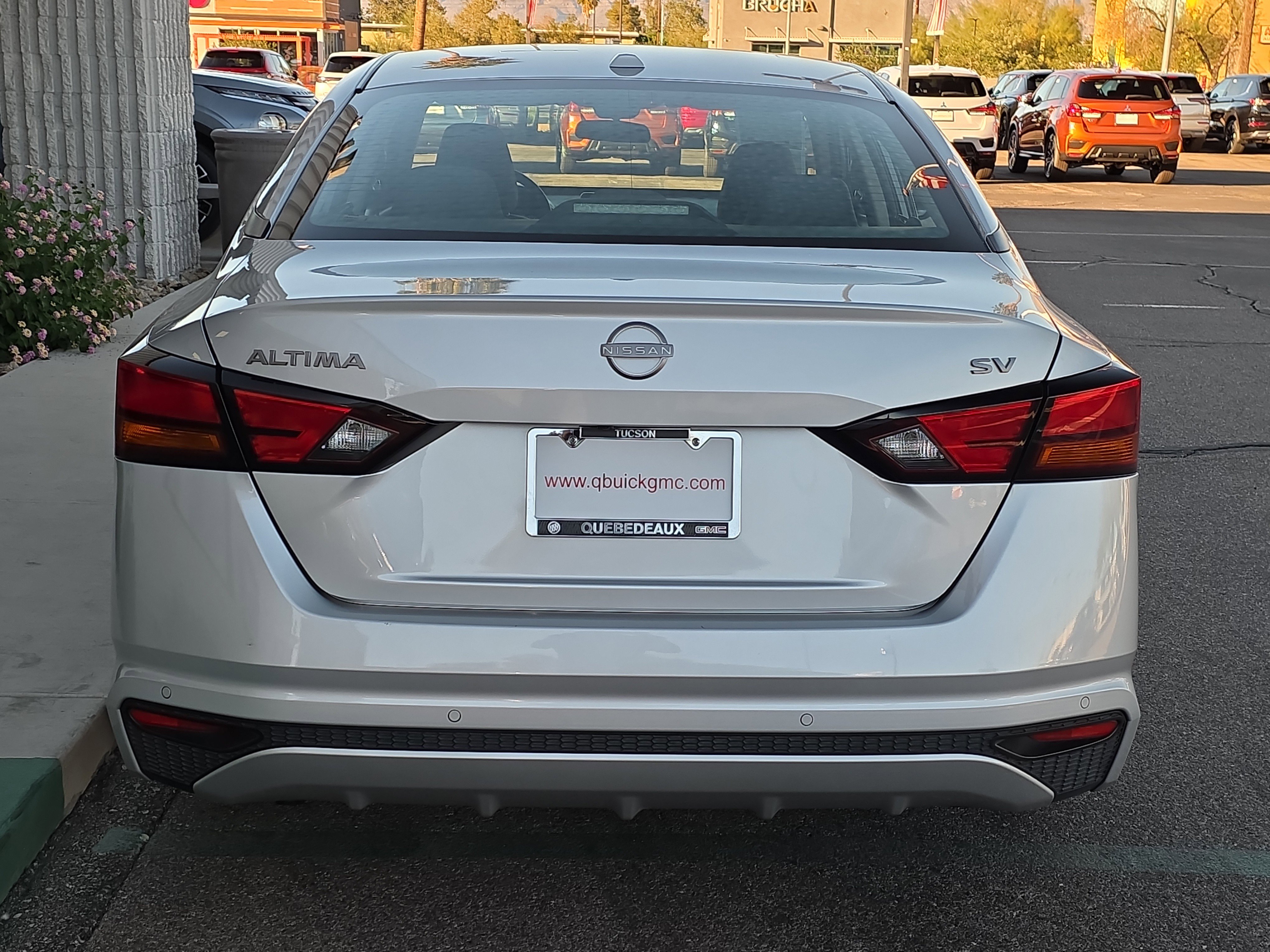 Used 2024 Nissan Altima 2.5 SV image 6