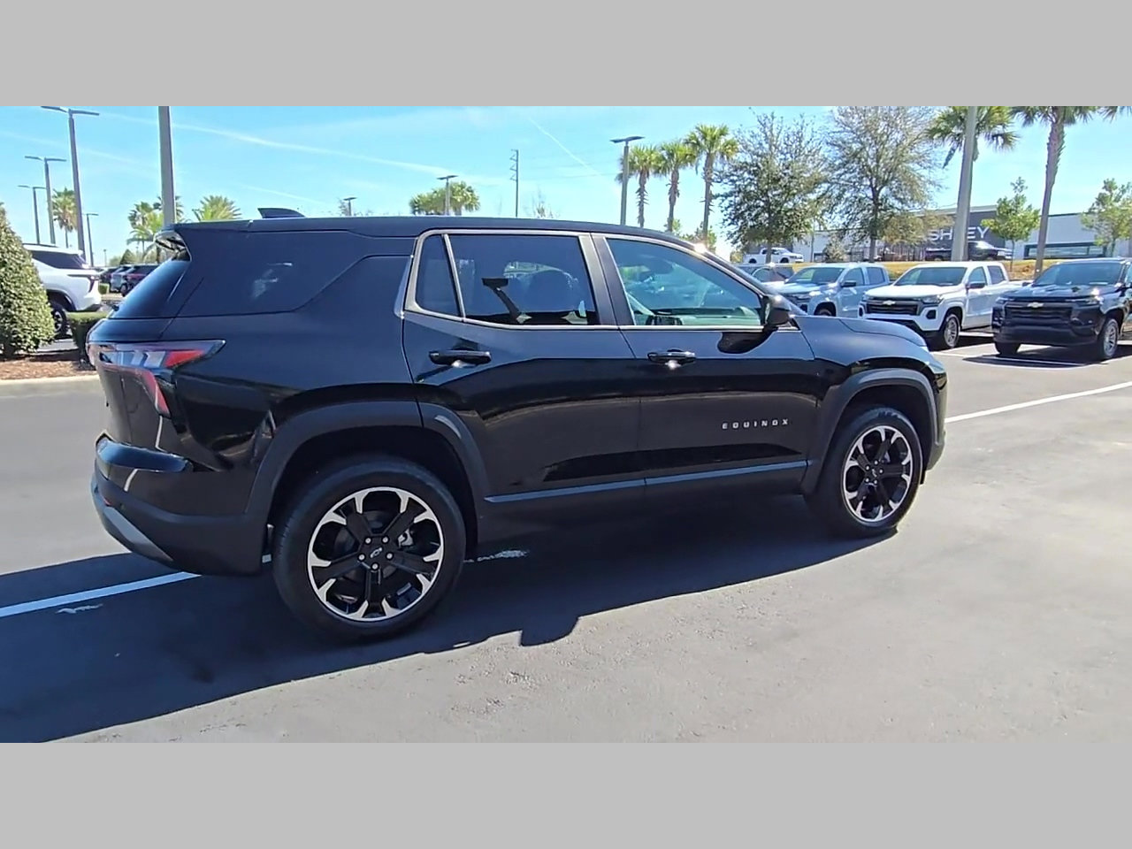 New 2026 Chevrolet Equinox LT w/ Convenience Package II image 21