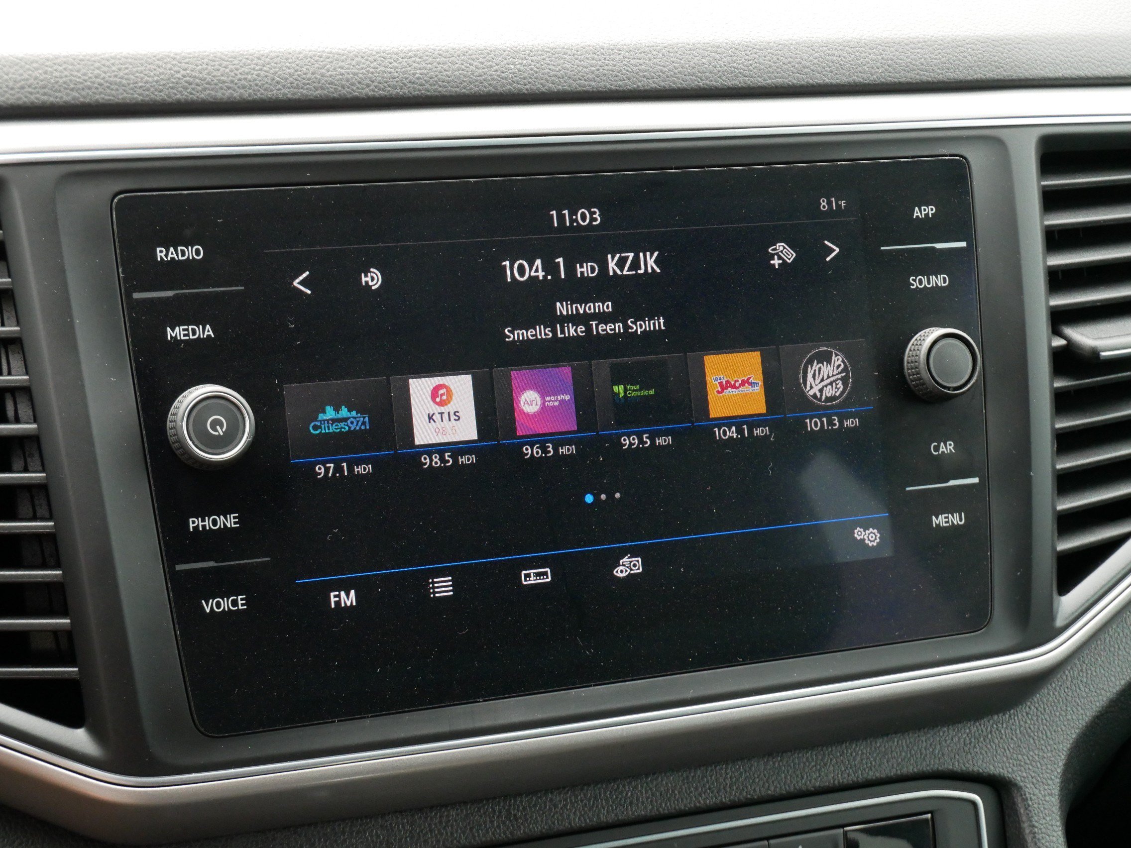 Used 2018 Volkswagen Atlas SE FWD image 22